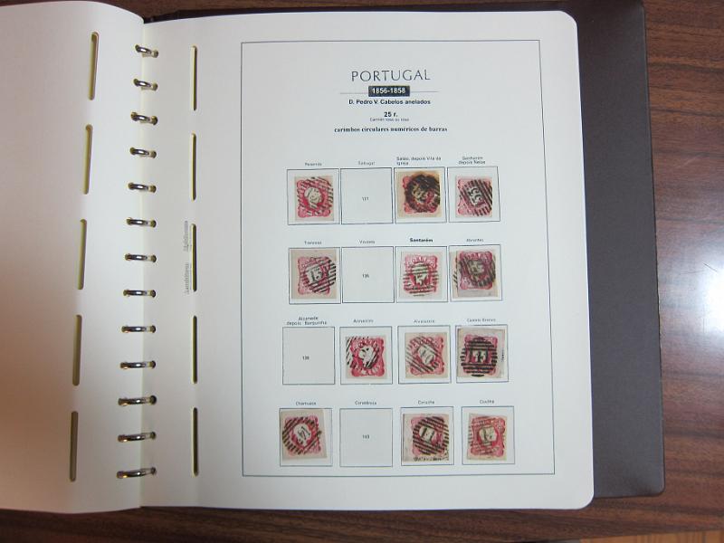 0015 (58).jpg -     Lote:    15      Marcofilia      Lotes Especiais       Descrição:      Portugal.   Colecção especializada de marcas numéricas das 1.ª e 2.ª reformas em selos de 25 reis, desde D. Maria II até D. Luís I, de frente. Lote a ver.        Lote       Valor Base:     &euro; 1.500,00     Valor Venda:     &euro; 3.000,00     